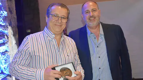 A García y Estevan Regueira