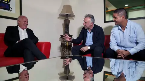 Con el embajador