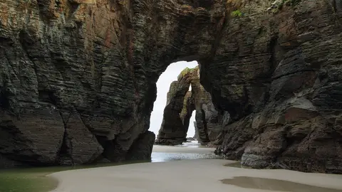 Praia das Catedrais