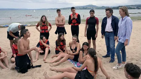 Bergondo. A Coruña
A conselleira de Política Social e Xuventude, Fabiola García, e o secretario xeral de Emigración, Antonio Rodríguez Miranda, visitan o campamento que ten lugar no albergue xuvenil de Gandarío, no que participan mozos galegos do exterior 
19/07/2023
Foto: Moncho Fuentes / AGN A Coruña 





