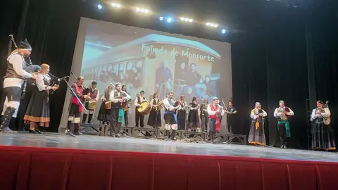 Uru.Banda gaitas Irmandade