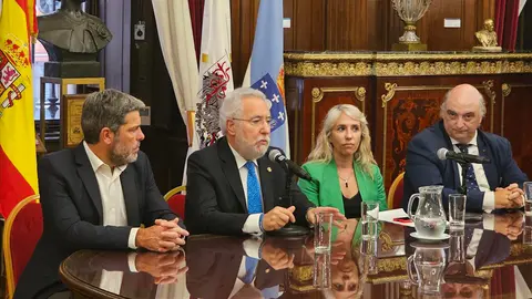 Santalices en Legislatura BBAA 5