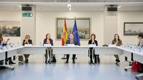 Albares-Acto Mujer 1