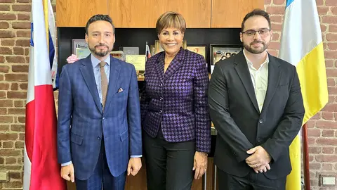 Consulado Honorario Colón 1