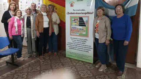 mones_cazon_apellidos_19_4_24_5