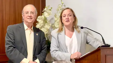 14-CGSantander LG24 (Jose Antonio Otero y consejera Mª Isabel Urrutia)PHOTO-2024-05-23-23-46-14_7