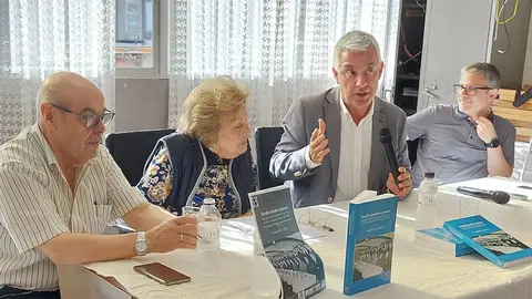 Cornella-Libro Yolanda Diaz 2