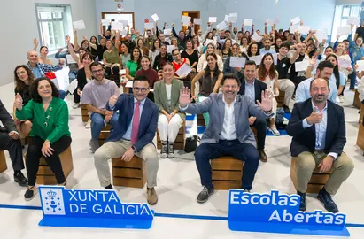 09,00 h.-       O conselleiro de Emprego, Comercio e Emigración, José González, acompañado polo secretario xeral da Emigración, Antonio Rodríguez Miranda, o director de Turismo de Galicia, Xosé Merelles, e a delegada territorial da Xunta na Coruña, Belén do Campo, participará no acto de clausura do programa Escolas Abertas 2024. No Centro Superior de Hostalería de Galicia (carretera Santiago-Noia, Barcia, Km 3 foto xoán crespo