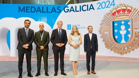 O presidente da Xunta de Galicia, Alfonso Rueda, acompañado dos membros do Executivo autonómico, preside a cerimonia de Entrega das Medallas de Galicia 2024. Museo de Galicia (Santiago), 24/7/24.
