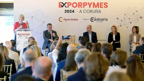 A Coruña
A directora do Instituto Galego de Promoción Económica (Igape), Covadonga Toca, acompañada da secretaria xeral técnica da Consellería do Mar, Marta Barreiro, asisten á inauguración de Exporpymes 2024
08/10/2024
Foto: Moncho Fuentes / AGN A Coruña