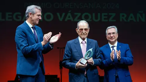 OURENSE   12,00 h.-            O presidente da Xunta, Alfonso Rueda, acompañado do conselleiro de Emprego, Comercio e Emigración, José González, asistirá ao acto de entrega do premio Ourensanía 2024 a Olegario Vázquez Raña. No Teatro Principal (rúa da Paz, 9)
