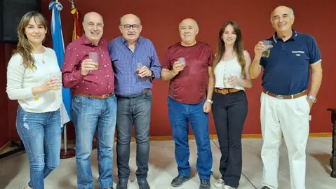 comodoro_fundacion_agasajo_centros_10_12_24