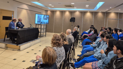 Anxo Lorenzo y Monteagudo en Santiago Apostol 8