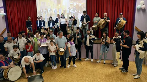 Galiza Celta Delemont-soplando las velas