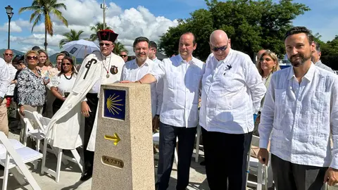 Miranda en Panama-Mojon Camino 1