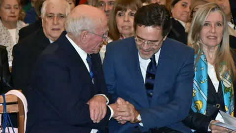 Uru-Centenario CG-julio-embajador-elvira