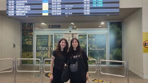 Antonela Correa y su hermana