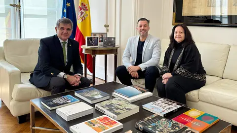 Tellez-Embajador en Argentina