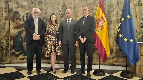 BEATRIZ GARCIA CARMONA ORDEN ISABEL LA CATOLICA 3