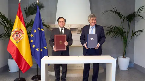 19/03/2026  Foto. Guillermo Navarro/MAEC

Sede ministerial Marqu&eacute;s de Salamanca. Firma de acuerdo con la Caixa.