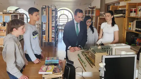 Francia-Visita subsecretario Educacion