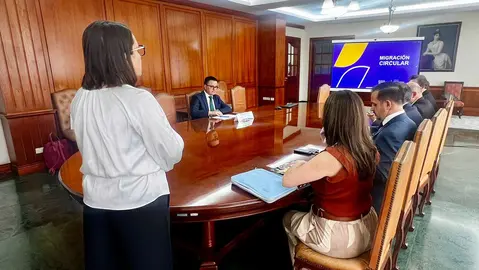 Jose Gonzalez-Bilateral Ecuador