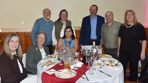 Uru.Pontevedres-mesa pepe elvira