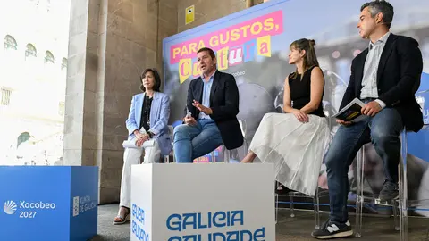 O conselleiro de Cultura, Lingua e Xuventude, Jos&eacute; L&oacute;pez Campos, acompa&ntilde;ado polo director xeral de Cultura, Anxo M. Lorenzo, e o comisario do Xacobeo 2027, Marcos G&oacute;mez Rom&aacute;n, presenta a campa&ntilde;a Para gustos, cultura. No museo das Peregrinaci&oacute;ns e De Santiago.