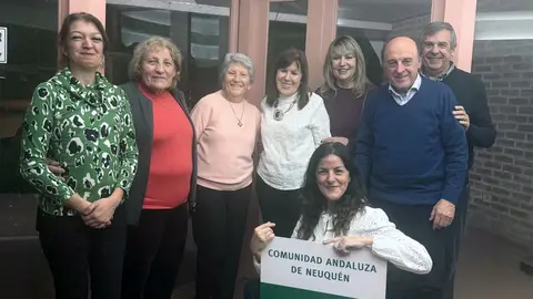 Comunidad Neuquen-Dia Tapa 2 copia