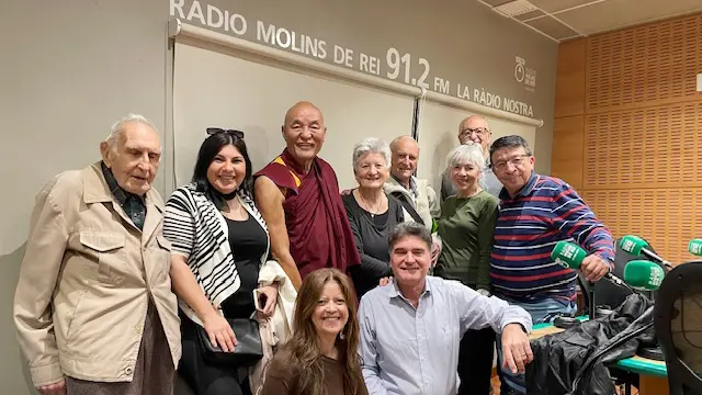 Foto con Wangchen y el grupo 2 estudio 