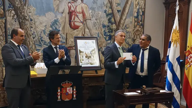 Uru.Sello Consulado 4