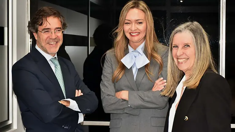 Con colectividad-embajador fabiola elvira