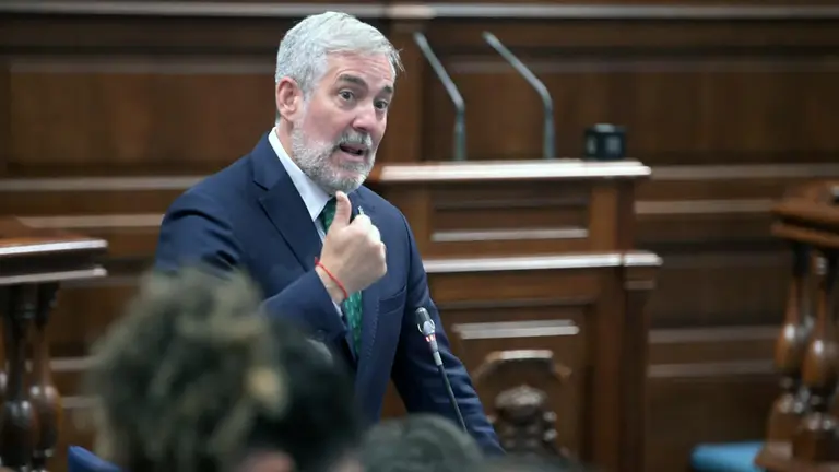 Clavijo-Parlamento dia 21