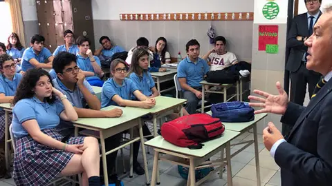 En el Santiago Apostol 76