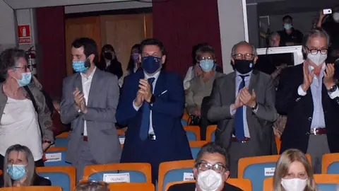 o-charco-de-ulises_aplausos