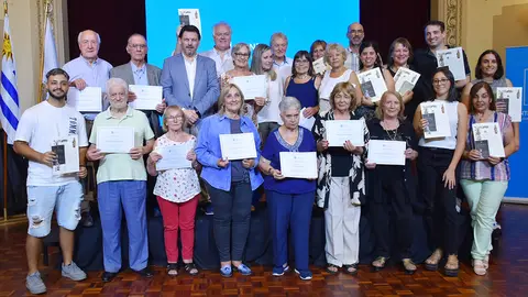 Miranda Entrega Compostelas  y diplomas Uruguay 2