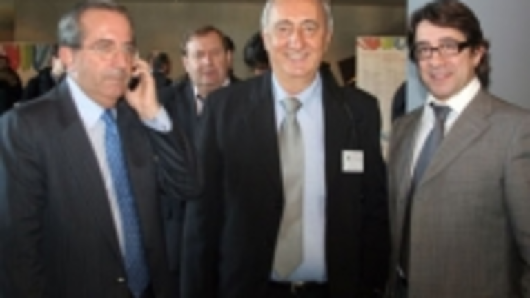 Francisco Cal &ndash;a la izda.&ndash; con otros asistentes al Encontro.