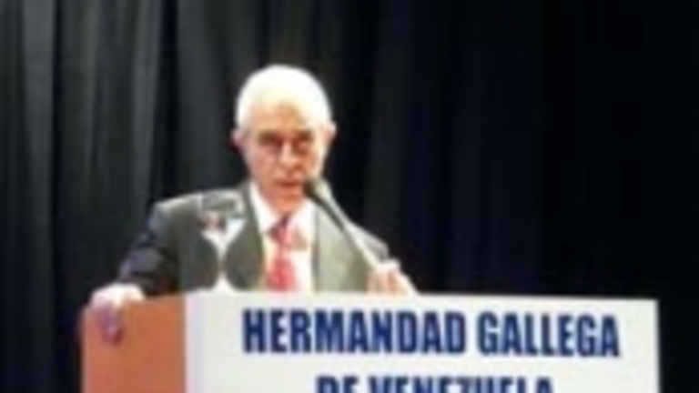 Miras en su intervenci&oacute;n en la Hermandad.