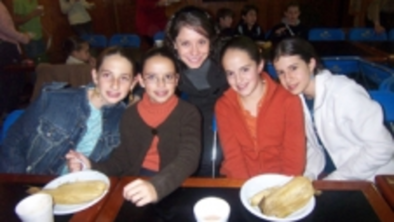 La madrina de la agrupación.