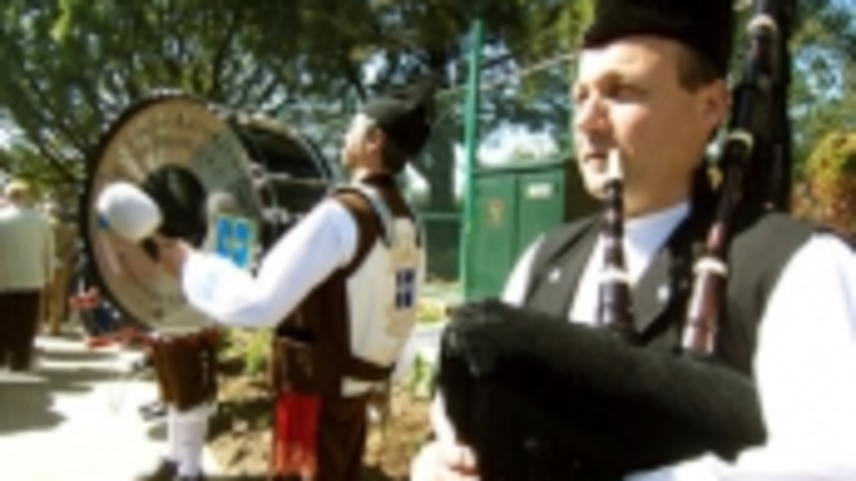 Integrantes del Cuadro de gaitas y baile del Centro Asturiano de M&eacute;xico.