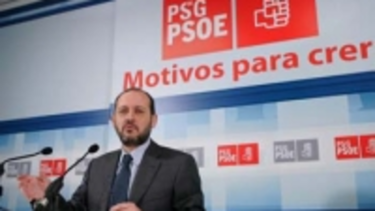 Ricardo Varela, durante la rueda de prensa en la que dio a conocer la grabaci&oacute;n.