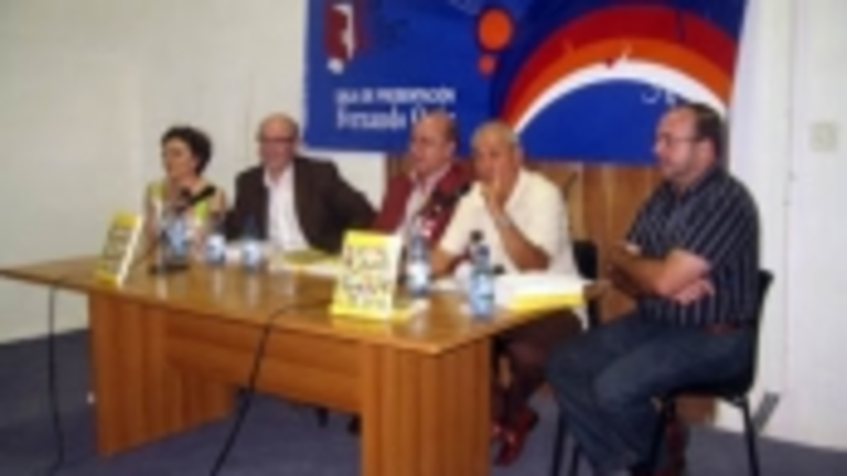 De izda. a dcha., Luc&iacute;a Ventoso, Manuel Luis Rodr&iacute;guez, Miguel Barnet, Roberto Ogando y Aurelio Franco.