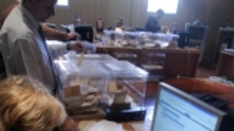 Recuento de voto emigrante en pasadas elecciones.