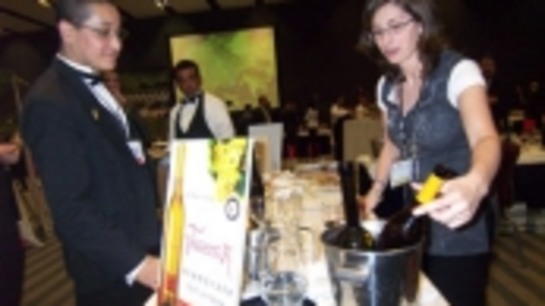 Valdamor exhibi&oacute; su producci&oacute;n.