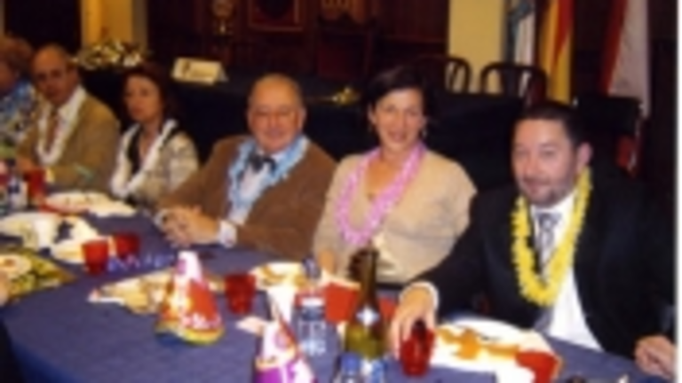 Dirigentes de la instituci&oacute;n en la cena.