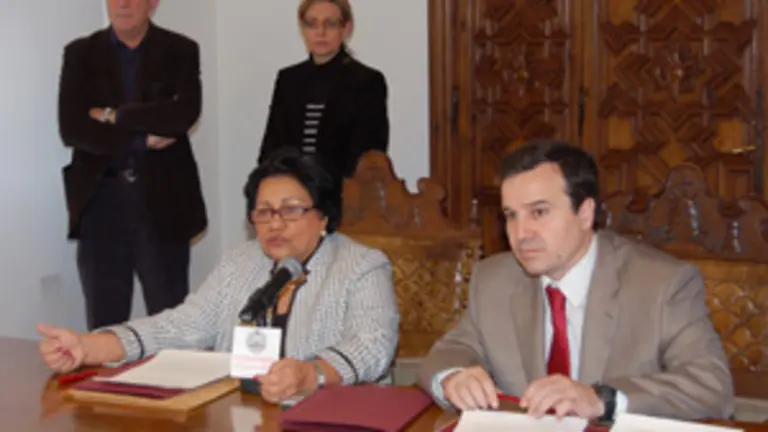  Ligia Amada Melo de Cardona y José Ramón Alonso.