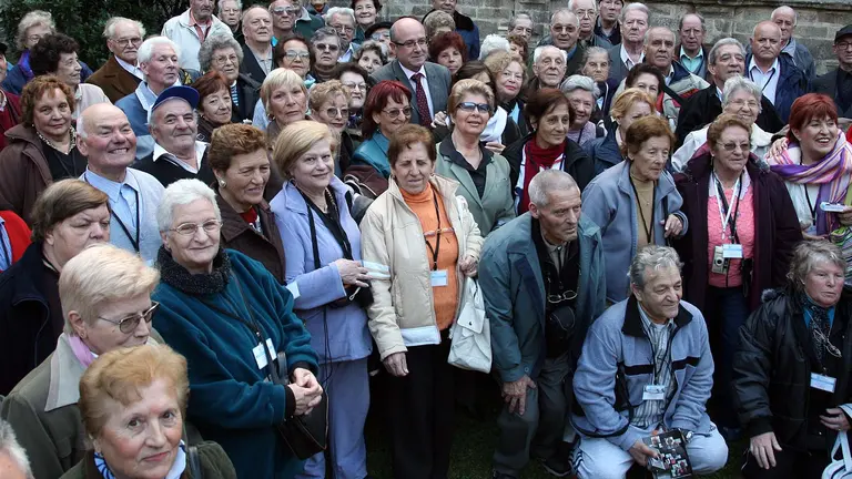  Manuel Luis Rodr&iacute;guez (C) con los participantes en la edici&oacute;n de 2007.