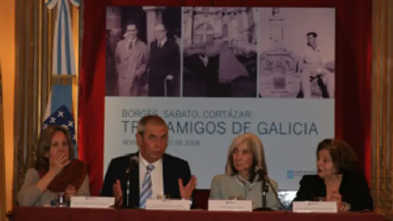 Touri&ntilde;o, durante el acto.