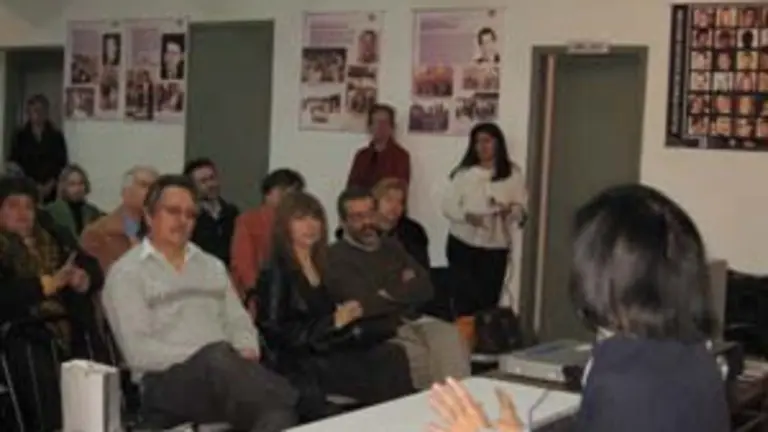  Los especialistas fueron relatando sus propias experiencias.