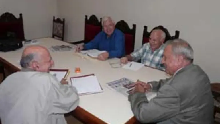  Parte de los integrantes de la Comisi&oacute;n Social de la HGV, durante la sesi&oacute;n sostenida el pasado 27 de mayo.